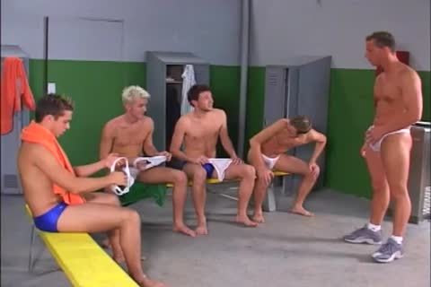 Brett Dimineo And Hans Ebson Go Down On Each Otthis chabr