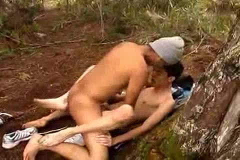 kinky
 LATIN mans LOADING 1