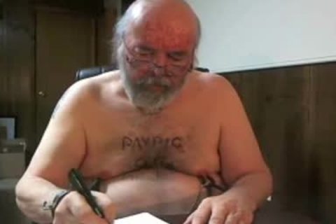 MissKC's bondman Newburgh_pig_rm  ( Pka Piggy Raymond Morelli ) Is Piggified Per The Instruction Of Lady Galore