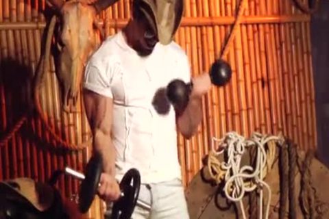 Diego Mineiro Ataca Novamente Exibindo CorpÃ£o