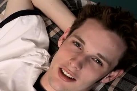 Jarrod Enjoys A nice jerk off And Squirting Over His Body