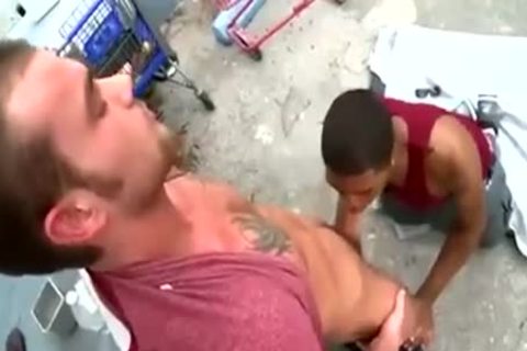 White twink Hunting A Thug Bottom
