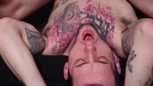 GodsOfMen.com: Inked brazilian hunk likes nailing