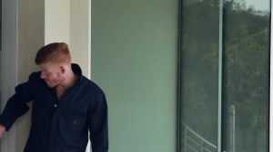 DrillMyHole.com - American swallow in a Hollywood