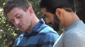 BROMO: Dirty american hunk finds pleasure in handjob