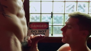 Reality Dudes - American impressed by big dick dude