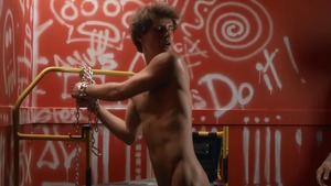 BROMO.com: Pierced american need spanking