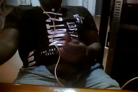 str8 dark African Exhibitionist likes To cum For babes