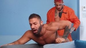 BROMO - Piercing american gets deepthroat