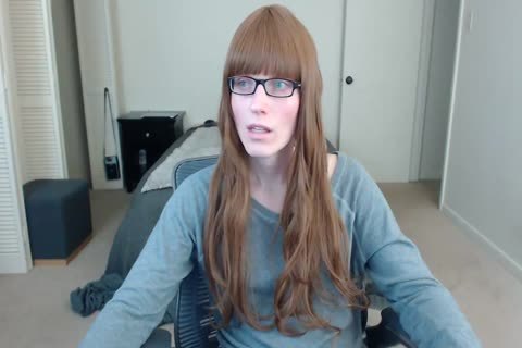 Crossdressers nail deep