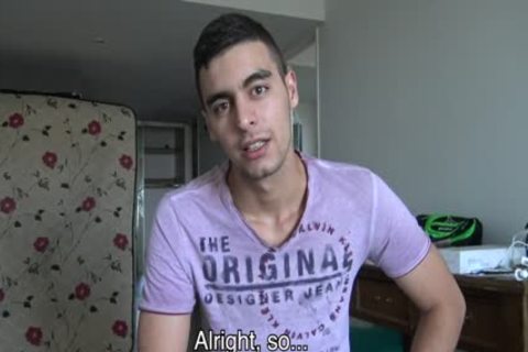 Real Estate chap Sucks thick cock
