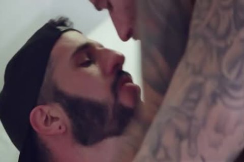 Romeo Davis & Rico Vega - moist Visit