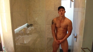 Cum Fu: Peter Le masturbation in the shower