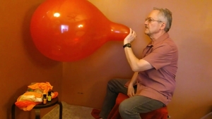 Balloonbanger 69) Two Globos 18 Balloons: Pop Jerk And cum!