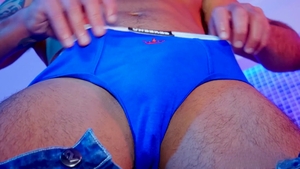 HotAFmen: Sticky Fingers in the Hot Tub